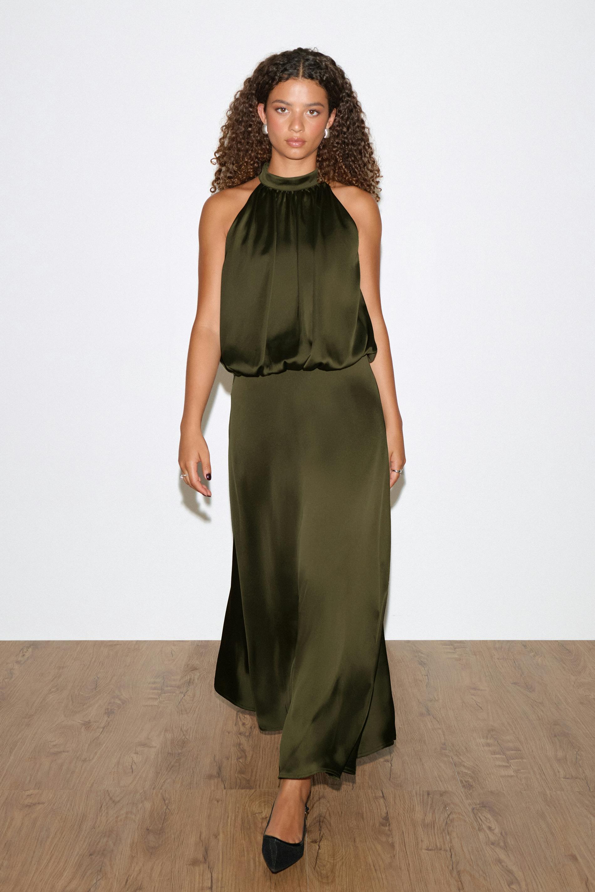 Gina Tricot - Satin halterneck maxi dress - Robes en satin - Vert - 42 - Femme