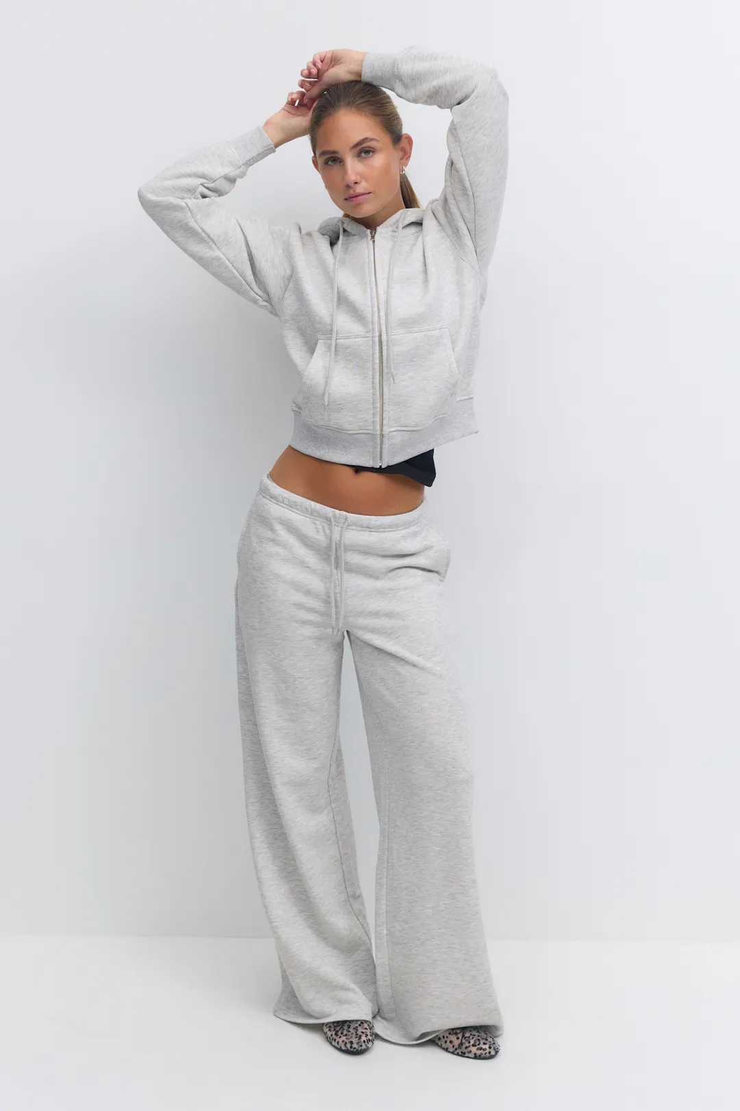 Ultimate zip hoodie - Grey - Women - Gina Tricot