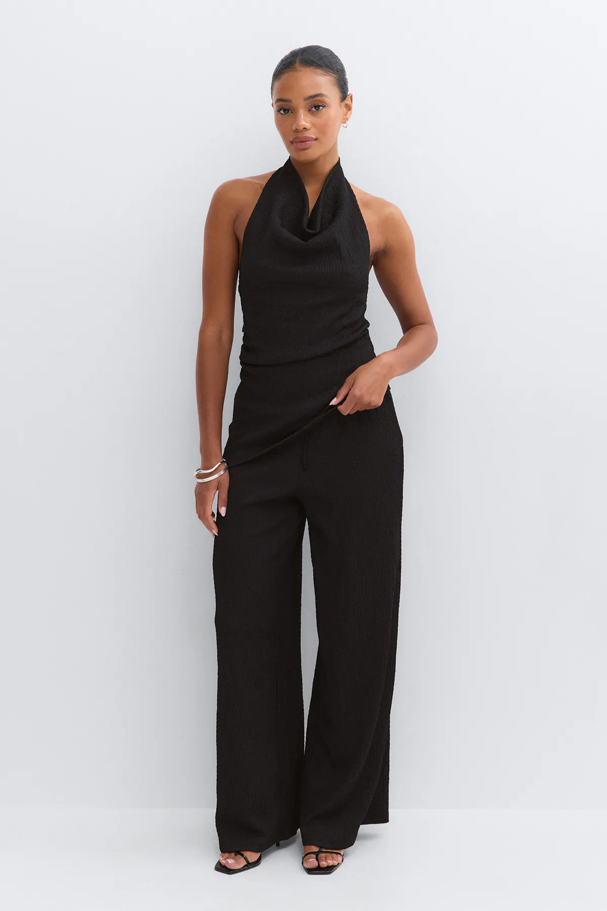 Gina Tricot - Textured wide trousers - Wijde broeken - Zwart - XS - Dames