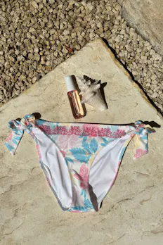 14+ Aruba Coverage Bikini