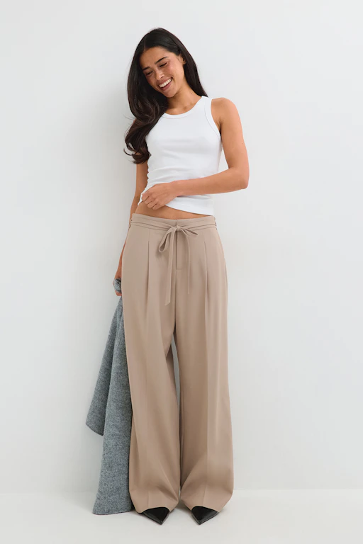 rea 40% mid waist belted trousers
