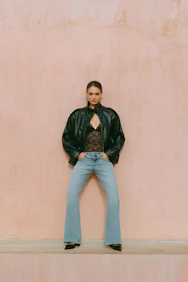 Icon Loose Bootcut Jeans