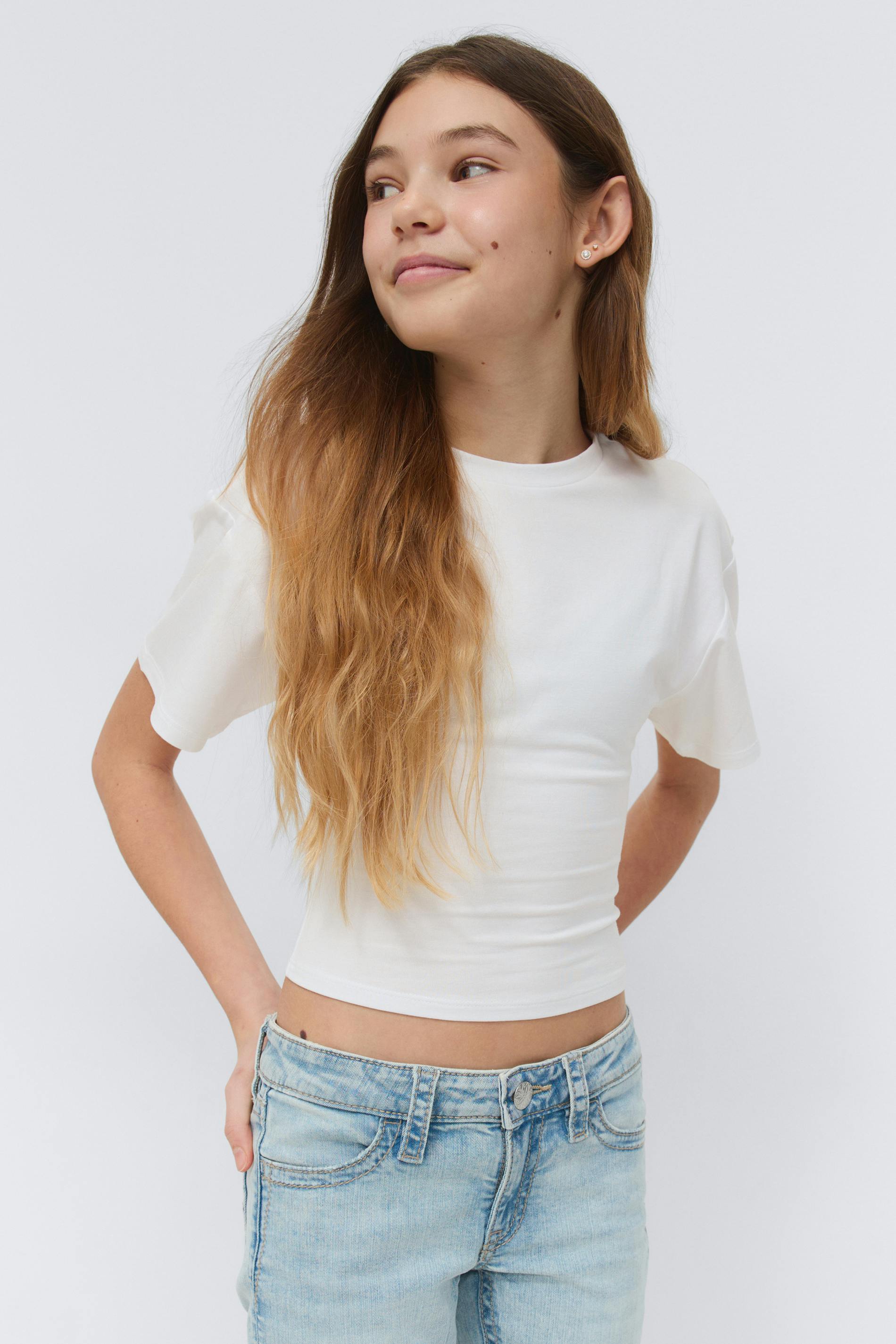 Gina Tricot - Y fitted tee - tops - Wit - 170 - Meisje