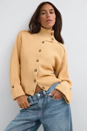 Knitted cardigan