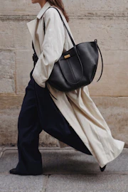 Detail strap tote bag