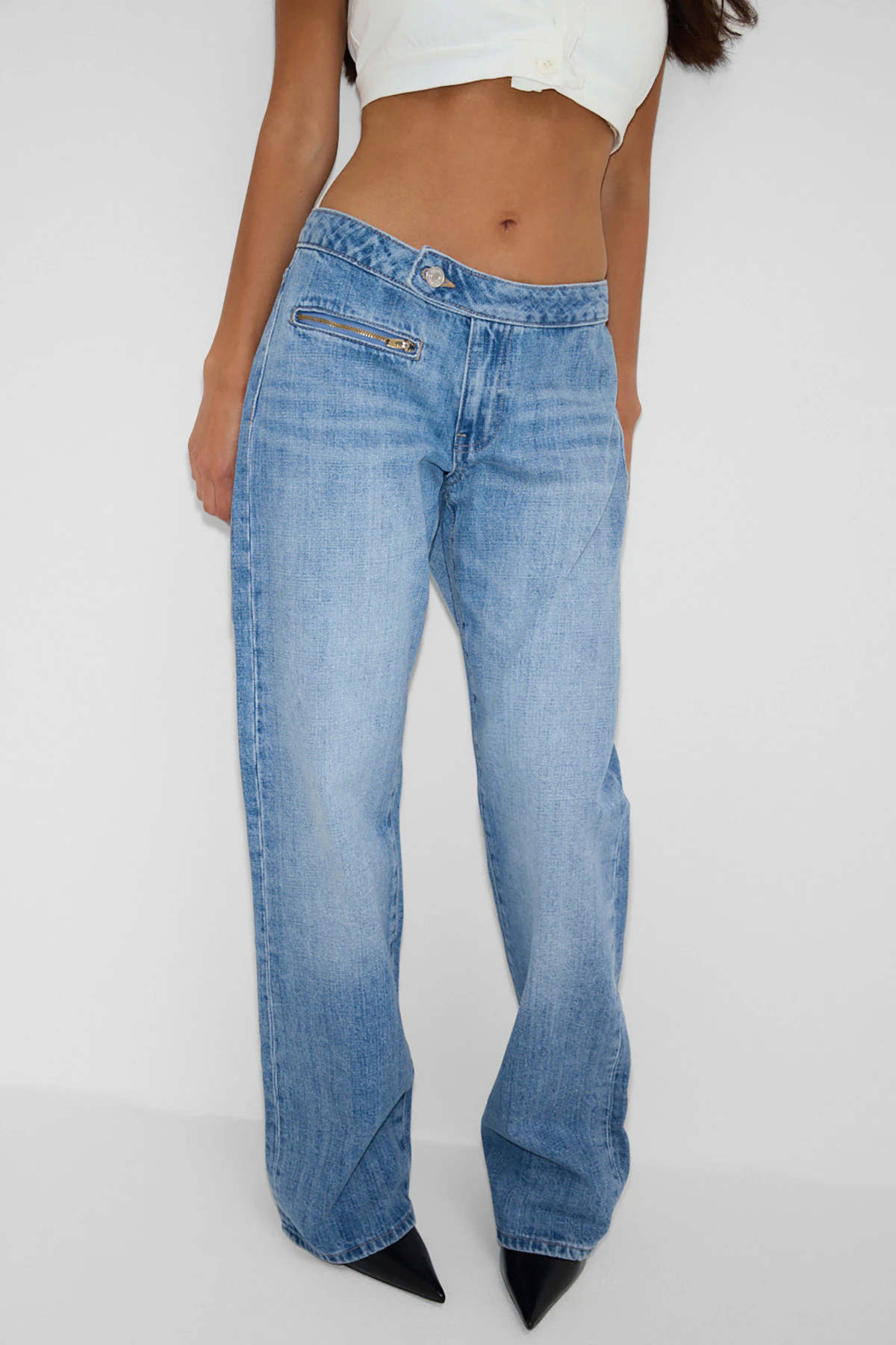 Gina Tricot Low pleat jeans dam – bild 2