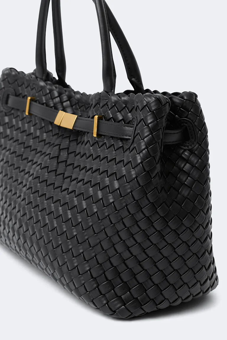 308289000