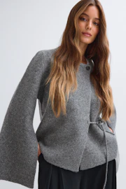 Knitted cardigan