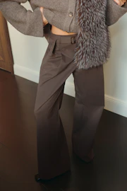 Edgy belted wide trousers