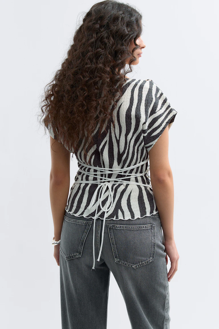 310299180