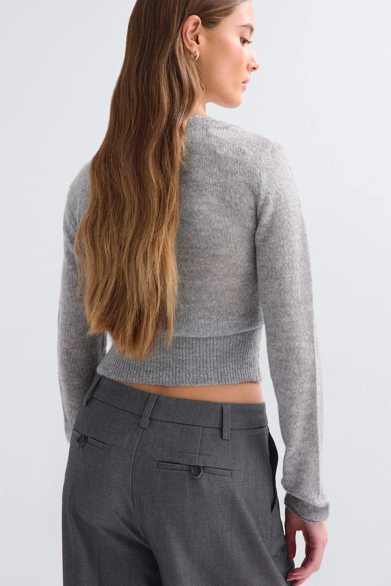 311578181