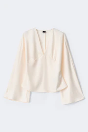 Shaped blouse