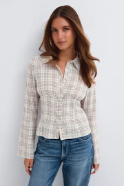 Shaped shirt
