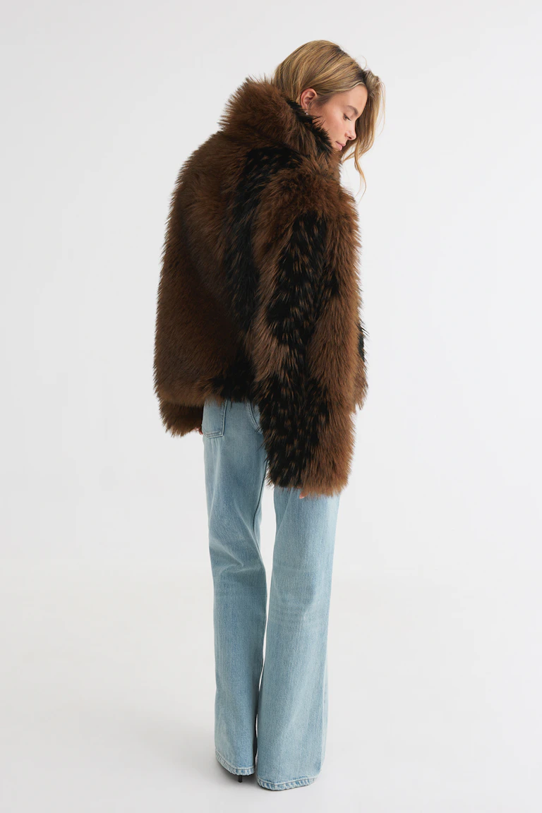 313497200