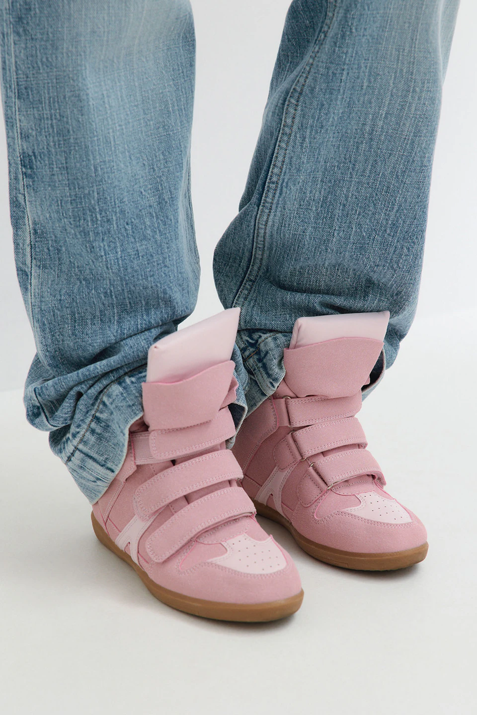14+ wedge sneakers