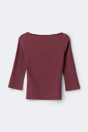 Quarter sleeve boatneck top