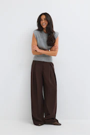 Tailored pleated trousers