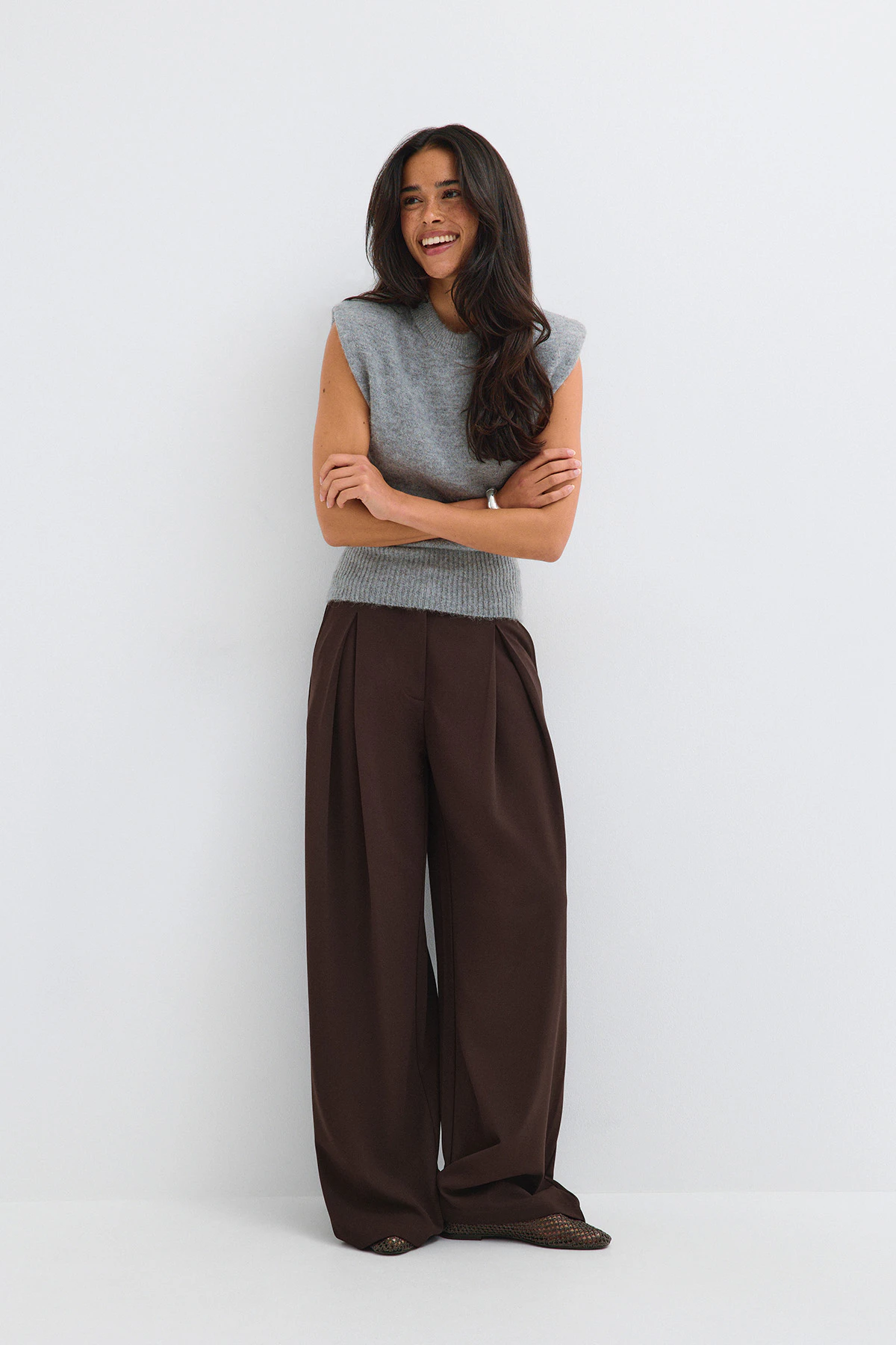 Gina Tricot Tailored pleated trousers byxor dam