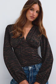 Shaped corset blouse