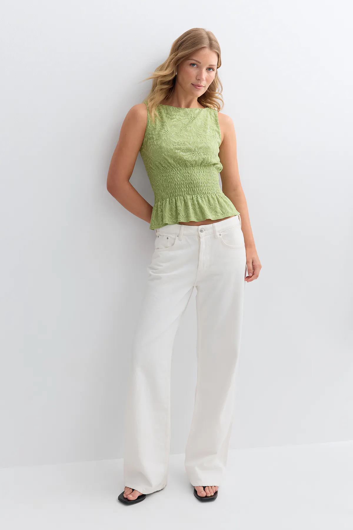 Lace smock top - Green - Women - Gina Tricot