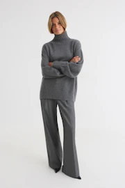 Turtleneck wool knit sweater