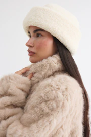 Teddy hat