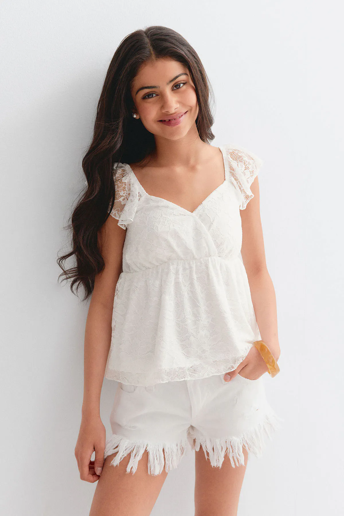 Y lace detail top - Valkoinen - Gina Tricot
