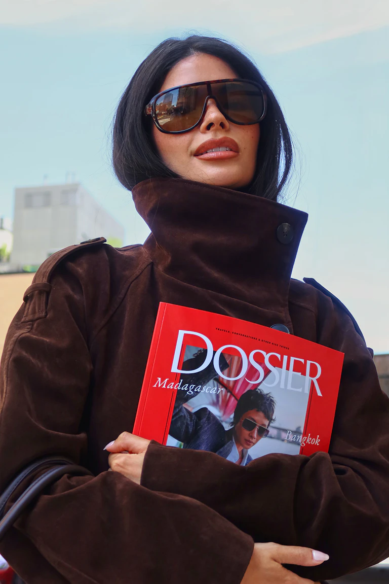 317607026
