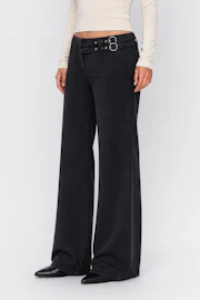 Booty belted tall jeans