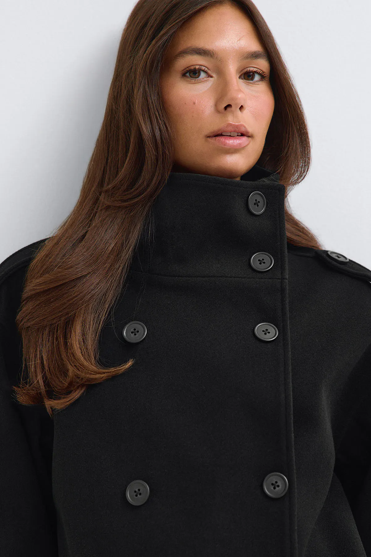High neck short felt jacket - Zwart - Dame - Gina Tricot