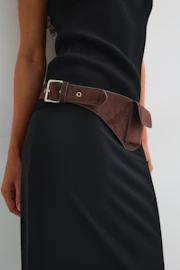 Pocket hip belt