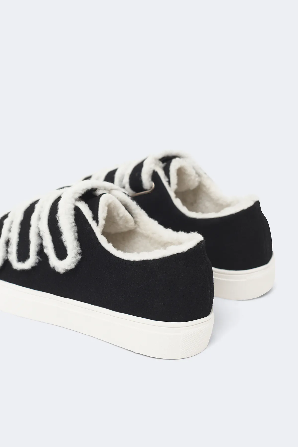 14+ teddy sneakers - Black - Gina Tricot
