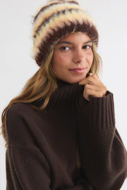 Chunky hairy beanie