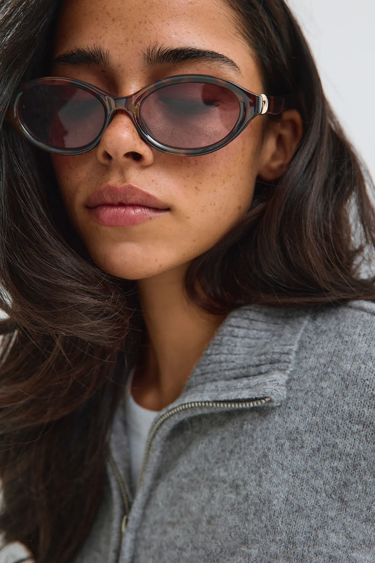 sagina ルルシェ Oval sunglasses - Beige - Women - Gina Tricot