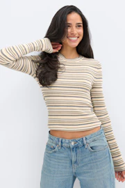 Stripe knitted top