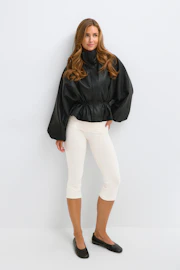 Folded capri trousers