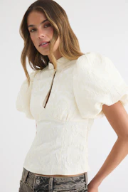 Puff sleeve blouse