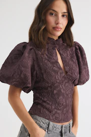 Puff sleeve blouse