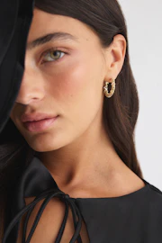 Textured hoop earrings