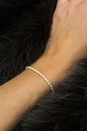 Tennis bracelet