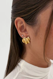 Wavy stainless steel earrings