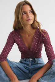 Lace detail quarter sleeve top