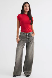 Short sleeve funnel neck top