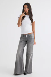 Loose flare jeans
