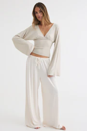 V-neck ruched top