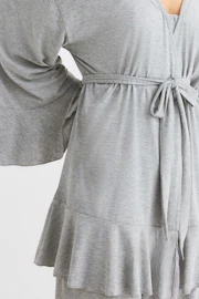 Flounce short loungewear robe