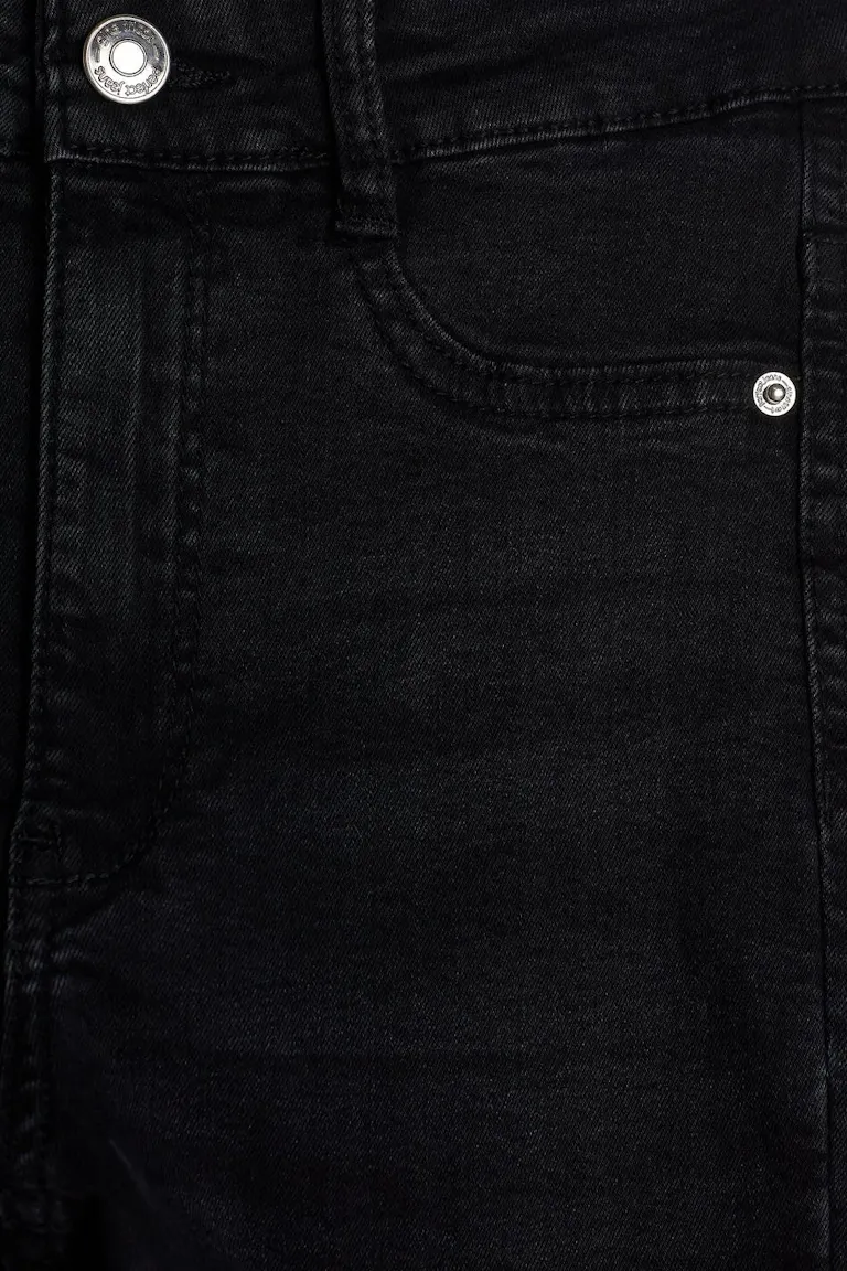 650819073