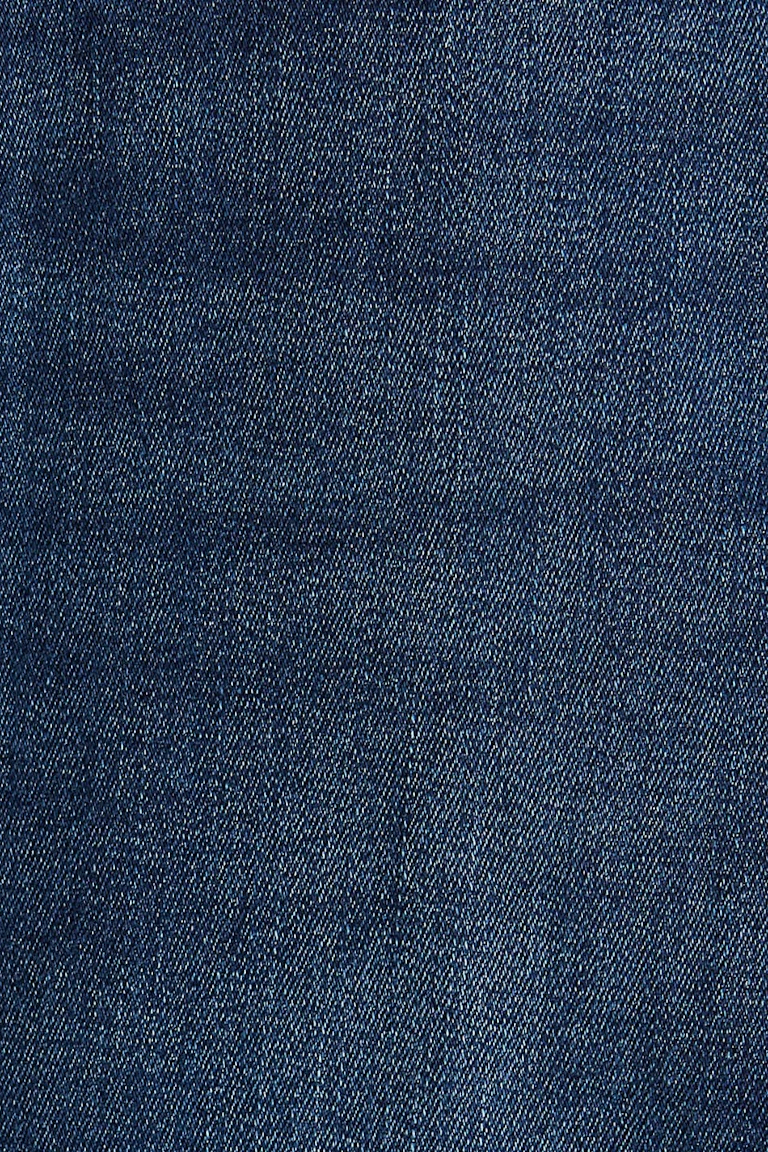 697655030