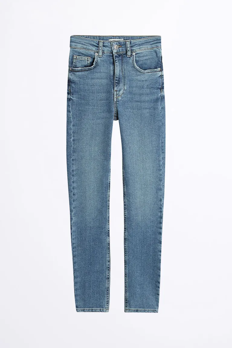 860775499