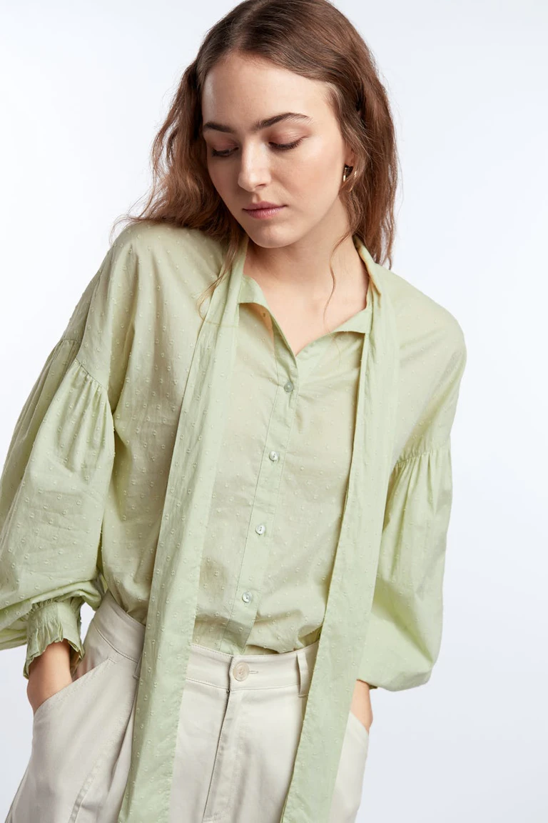 875026031